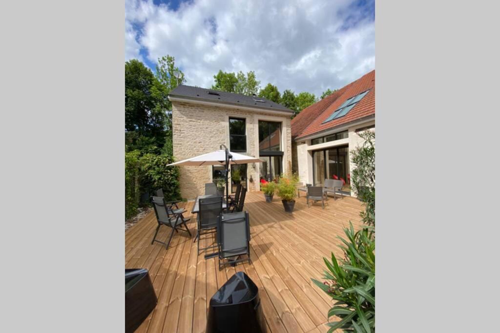 Les Dependances Villa Courtivron ภายนอก รูปภาพ