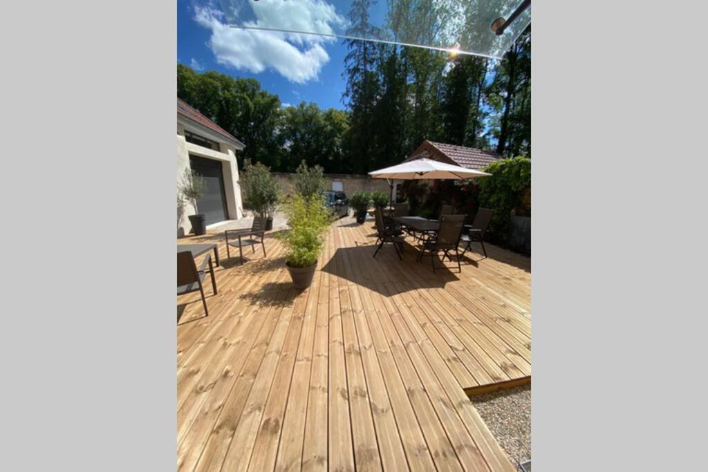 Les Dependances Villa Courtivron ภายนอก รูปภาพ